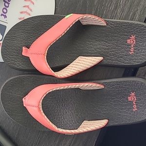 Sanuk flip flops